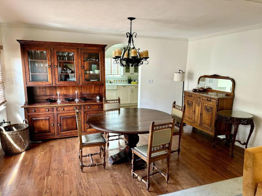 Holiday home Prime West Angeles 4 Bedroom 2 Bathroom House