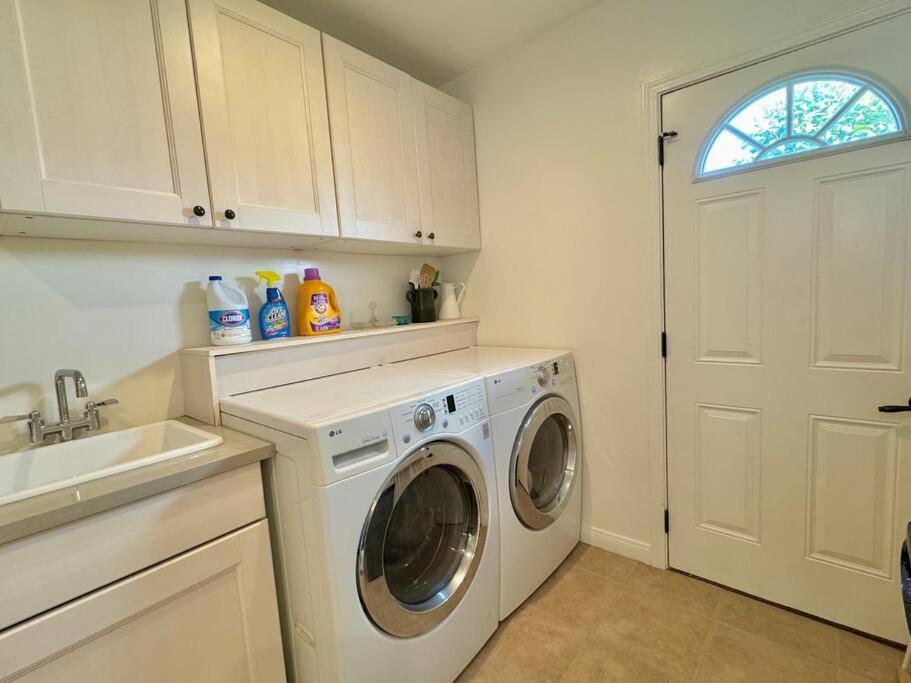 Holiday home Prime West Angeles 4 Bedroom 2 Bathroom House